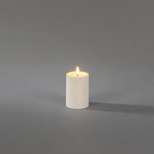 Konstsmide - Bougie LED en bloc sur piles avec flamme vacillante - Ø 7 x 10 cm - IP44 - blanc