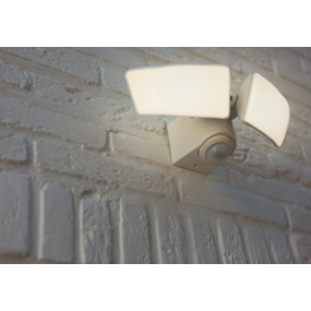 Lutec Artica - applique extérieure avec détecteur de mouvement - smart lighting - Lutec Connect - 12 x 28 x 14,5 cm - 14,5W LED inclus - IP44 - blanc