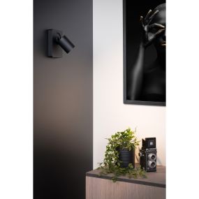 Lucide Nigel - applique murale avec interrupteur et port USB - 16 x 10 x 11,8 cm - 5W LED inclus - noir