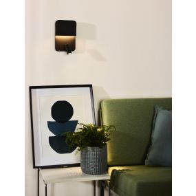 Lucide Boxer - applique murale avec port USB et interrupteur - 13 x 10 x 24 cm - 5W + 3W LED inclus - noir