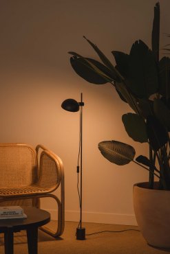 Faro Matilda - lampadaire - 19,6 x 10 x 132 cm - noir
