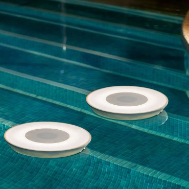 New Garden Play Disk - éclairage et haut-parleur pour piscine extérieure - avec batterie magnétique rechargeable et télécommande - RGB + W (2700K) - Ø 39 x 6 cm - IP67 - blanc