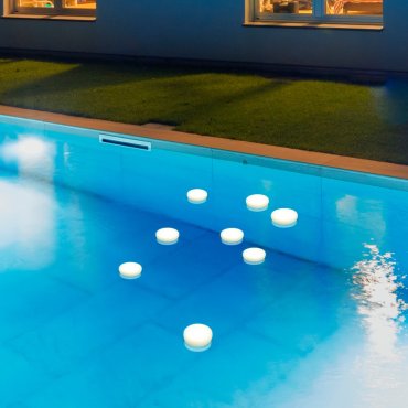 New Garden Papaya 12 - éclairage extérieur de piscine batterie magnétique rechargeable - avec télécommande - RGB + W (2700K) - Ø 12 x 3,5 cm - IP68 - blanc