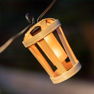 New Garden Hiama Garland Solar - guirlande lumineuse solaire - guirlande de 5 mètres - 10 ampoules LED incluses - IP44 - bambou