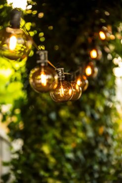Konstsmide - guirlande lumineuse décorative avec fonction variateur - kit de démarrage - longueur 9,15 mètres plus cordon 10,85 mètres - 10 ampoules LED remplaçables incluses - 7W - IP44 - noir