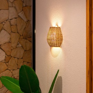 New Garden Saona - applique murale d'extérieur avec source lumineuse rechargeable et télécommande - 9W dimmable LED inclus - 21 x 11,5 x 23 cm - IP54 - brun