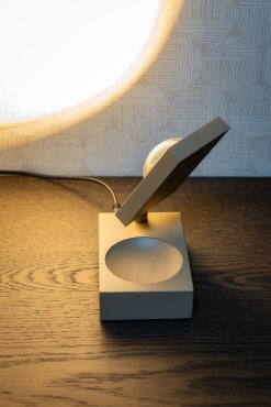 ETH Jake Cube - lampe de table - 8 x 12 x 15 cm - gradation à 3 niveaux - LED 10W inclus - brun