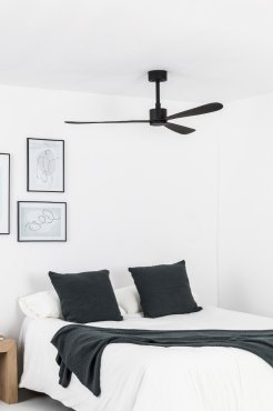 Faro Amelia - ventilateur de plafond - Ø 132 x 26 cm - 6 vitesses - inclus télécommande avec minuterie - noir