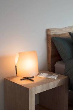 Faro Luang - lampe à poser - 28 x 29,5 x 18,5 cm - caramel/noir