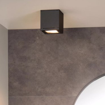 Lucide Aven - Spot en saillie - 9,3 x 9,3 x 9,6 cm - IP65 - noir