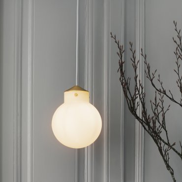 Design for the People Raito 22 - lampe suspendue - Ø 22,5 x 36,5 cm - blanc et laiton