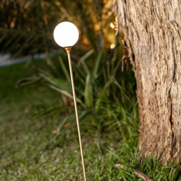 New Garden Bruna - spot de sol sur piquet avec panneau solaire - Ø 8 x 80 cm - 0,5W LED inclus - IP44 - cuivre