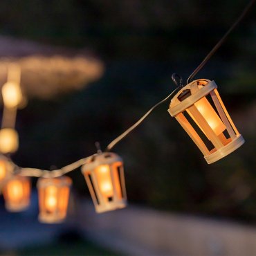 New Garden Hiama Garland Solar - guirlande lumineuse solaire - guirlande de 5 mètres - 10 ampoules LED incluses - IP44 - bambou