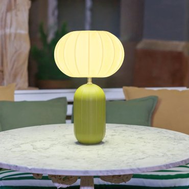 New Garden Rachel 45 - lampe de table rechargeable à énergie solaire et à batterie avec télécommande  - Ø 27,9 x 44,3 cm - RGB + blanc 5W LED inclus - IP65 - vert olive