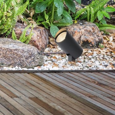 Lucide Manal - spot de sol sur piquet - 9 x 15 x 31 cm - 12W LED inclus - IP65 - anthracite