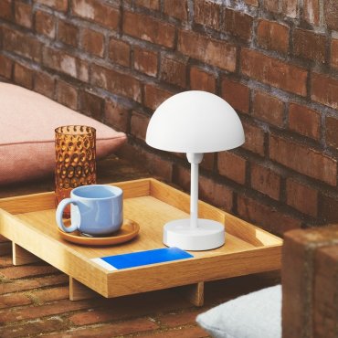 Nordlux Ellen To-Go - lampe de table extérieure sans fil avec station de charge - Ø 16 x 25 cm - 3 niveaux de gradation - 2,8W LED inclus - IP44 - blanc