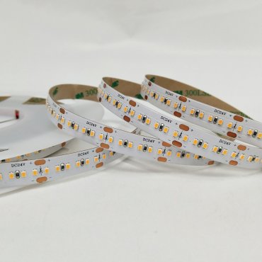 VK Lighting Bande LED - largeur 1cm, longueur 500cm - 24Vdc - dimmable - 24W LED par mètre - 240 LED par mètre - IP20