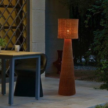 New Garden Grace 140 Nature - lampadaire avec source lumineuse rechargeable - Ø 37 x 137 cm - 9W LED inclus - dimmable avec télécommande - IP54 - rotin