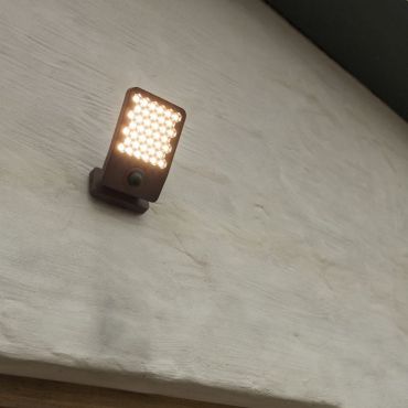Lutec Atlantis - projecteur avec détecteur - 22,2 x 14,1 x 12,4 cm - 14W LED incluse - 4000K - IP54 - gris foncé