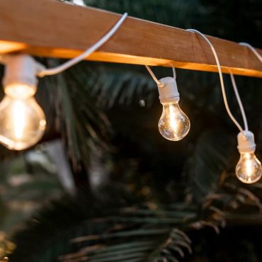 New Garden Allegra - guirlande lumineuse avec sources lumineuses remplaçables - guirlande de 8m dont 3,25m de cordon - 10 ampoules LED incluses - IP44 - blanc