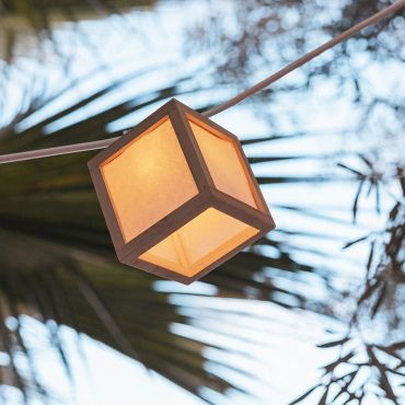 New Garden Vega - guirlande lumineuse extensible sur câble ou solaire - guirlande de 8 m dont 3 m de câble - 10 ampoules LED incluses - IP44 - bambou et blanc