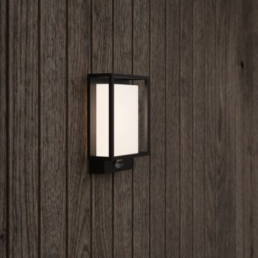 Nordlux Nestor - applique murale extérieure avec détecteur de mouvement - 14,7 x 22,1 cm - 8W LED inclus - IP44 - noir