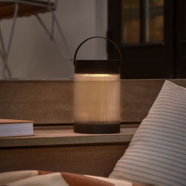 Nordlux Coupar Solar - lampe de table portable à énergie solaire avec port USB - Ø 14 x 22 cm - 3 niveaux de gradation - LED 3,2W incluse - IP44 - noir