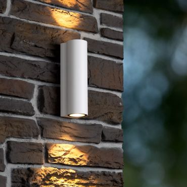 Lucide Akra - applique murale extérieure - 5,5 x 6,5 x 20 cm - 2 x 6W LED inclus - IP54 - blanc
