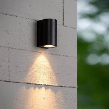 Lucide Akra - applique murale extérieure - 5,5 x 6,5 x 10 cm - 8W LED inclus - IP54 - noir
