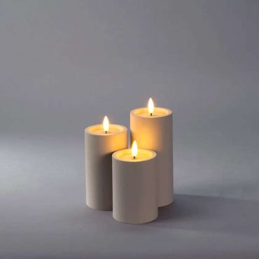 Konstsmide - Bougie à LED sur batterie avec flamme vacillante - Ø 7 x 15 cm - IP44 - beige