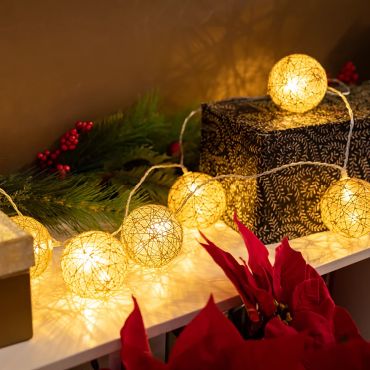 New Garden Pallina - guirlande lumineuse - guirlande de 3,3 mètres dont 1,5 mètre de cordon - 10 ampoules LED incluses - IP44