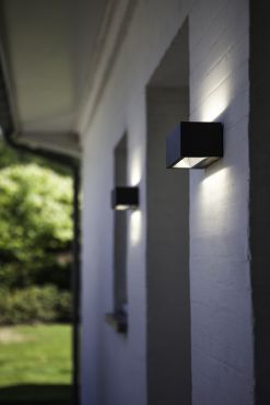 Lutec Gemini - Applique d'extérieur - 22 x 10 x 8 cm - 21W LED inclus - IP54 - noir - blanc chaud