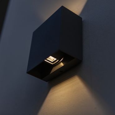 Lutec Gemini Beams - 11 x 11 x 5.4 cm - 10W inclus - IP54 - noir - blanc chaud