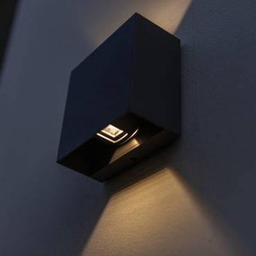 Lutec Gemini Beams - 11 x 11 x 5.4 cm - 7,5W inclus - IP54 - noir - blanc chaud